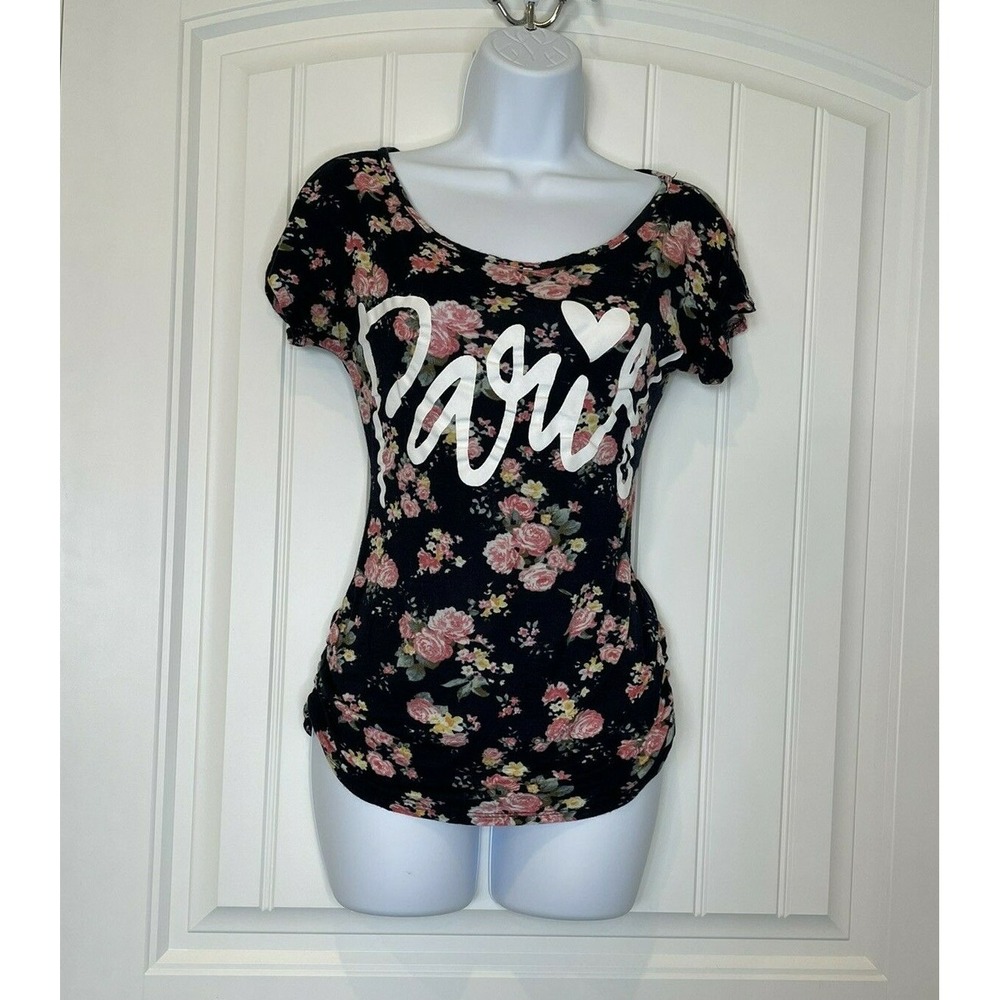 Free Kisses Womens Medium Blue Pink Floral Paris Shirt Short Sleeve Round Neck
